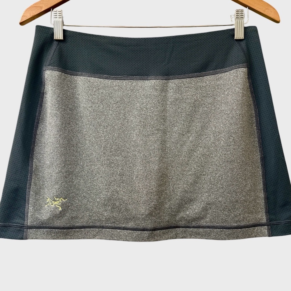 NWOT Arc’teryx Skort- Size Medium